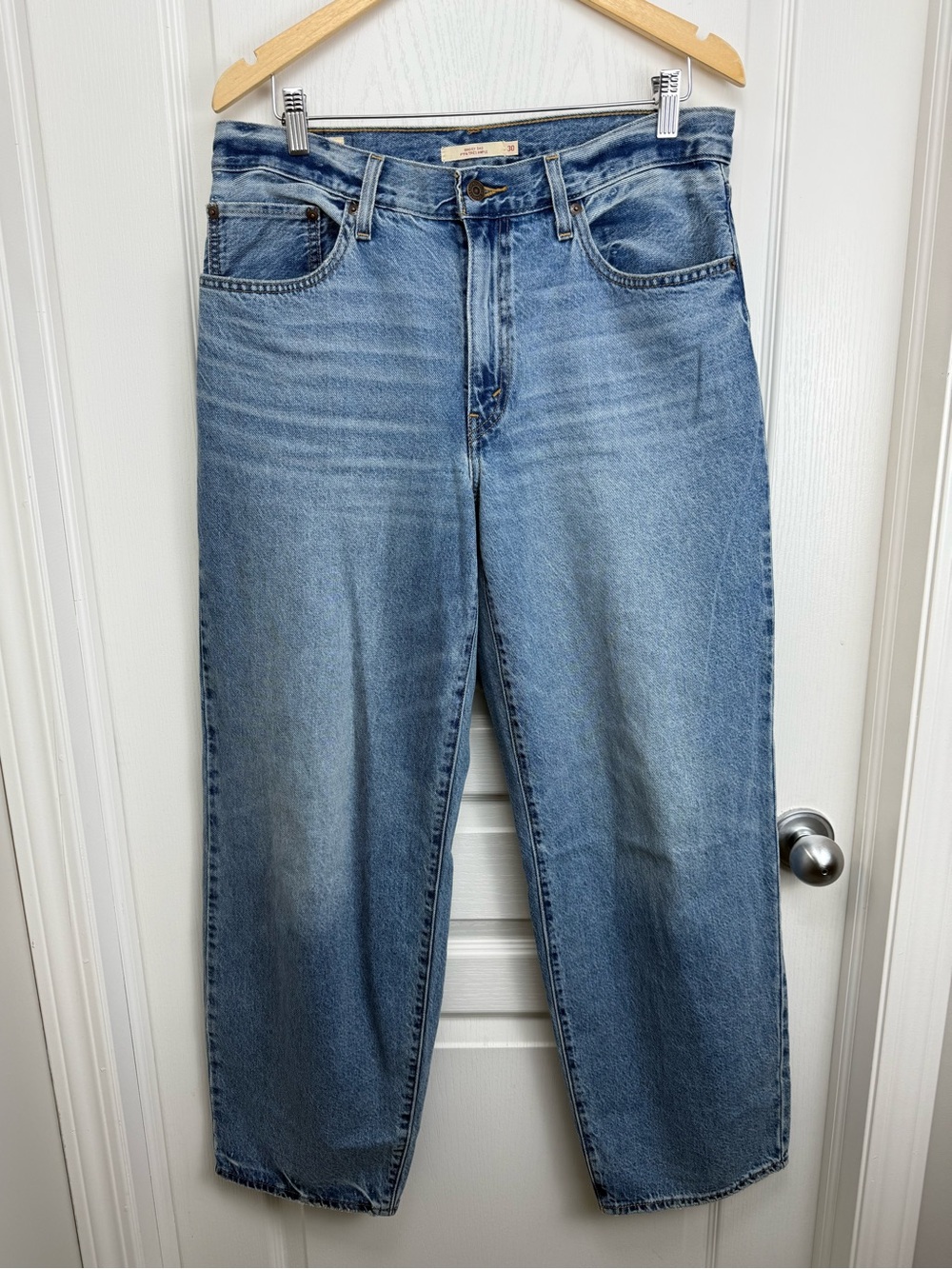 Levi’s Baggy Dad Jeans Size 30 X 32 Easy Days Light Wash - Picture 4 of 13
